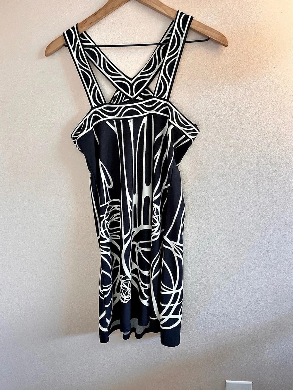 BCBGMAXAZRIA Abstract Print Mini Dress Size XS